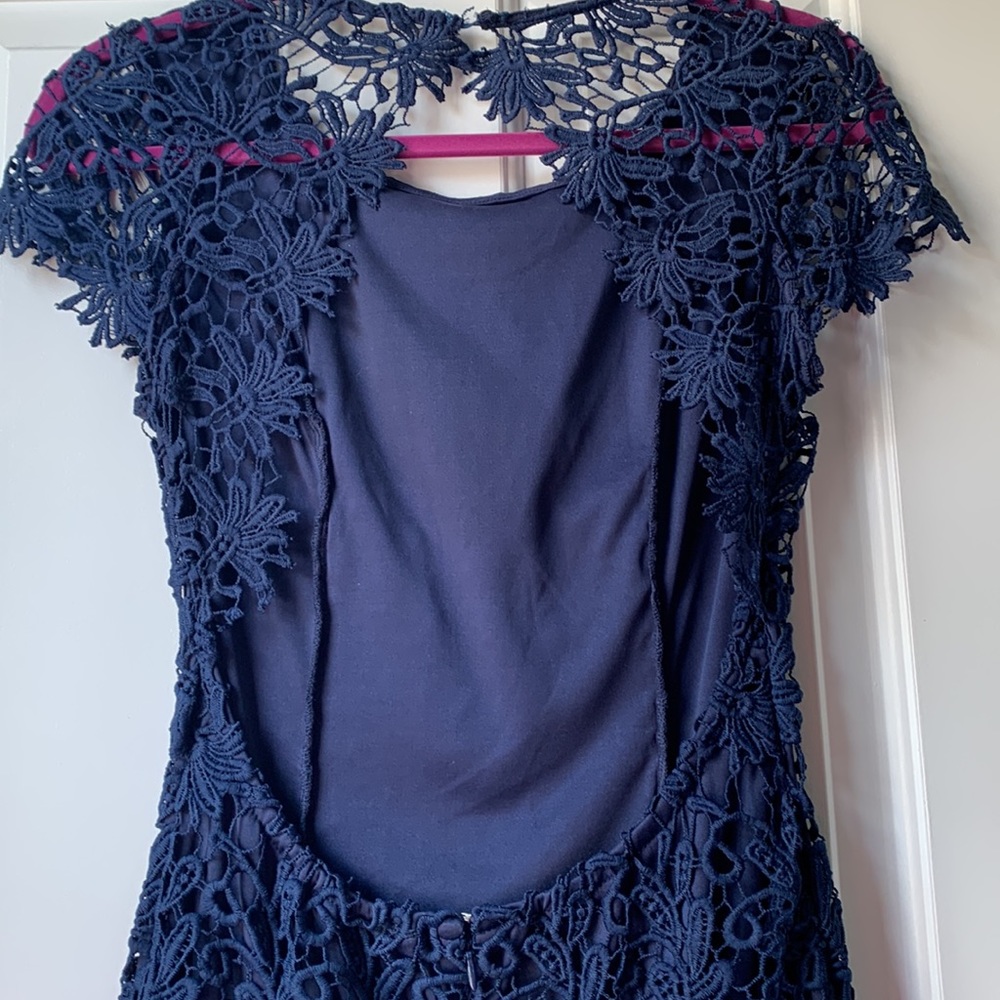 Lulu's Dress - Picture 8 of 15